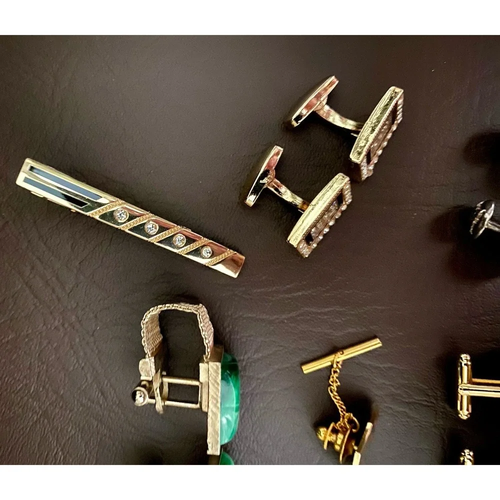 Vintage Lot Of Cufflinks Tie Bar Clip Tack Cuff Buttons